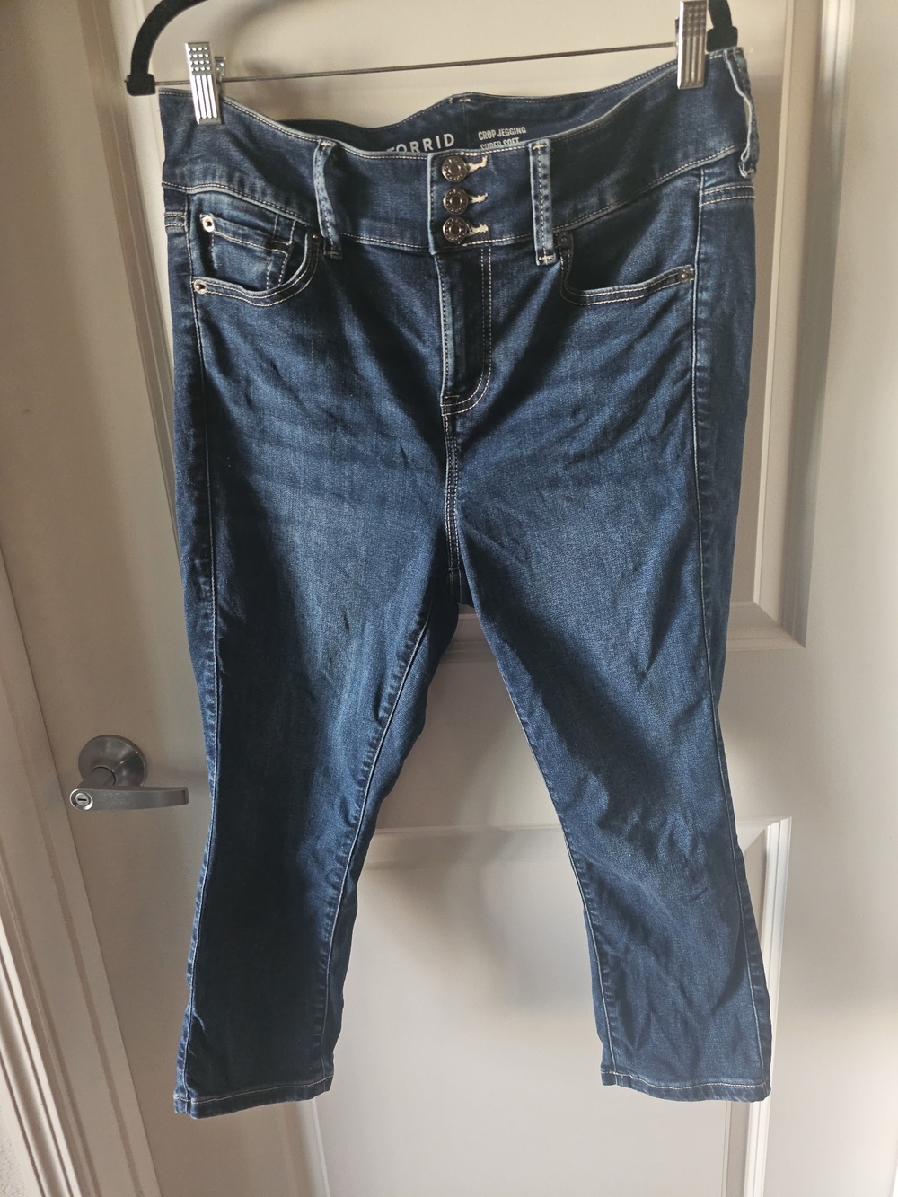 torrid Dark Blue Mid-Rise Crop Jegging Jeans with Triple Button